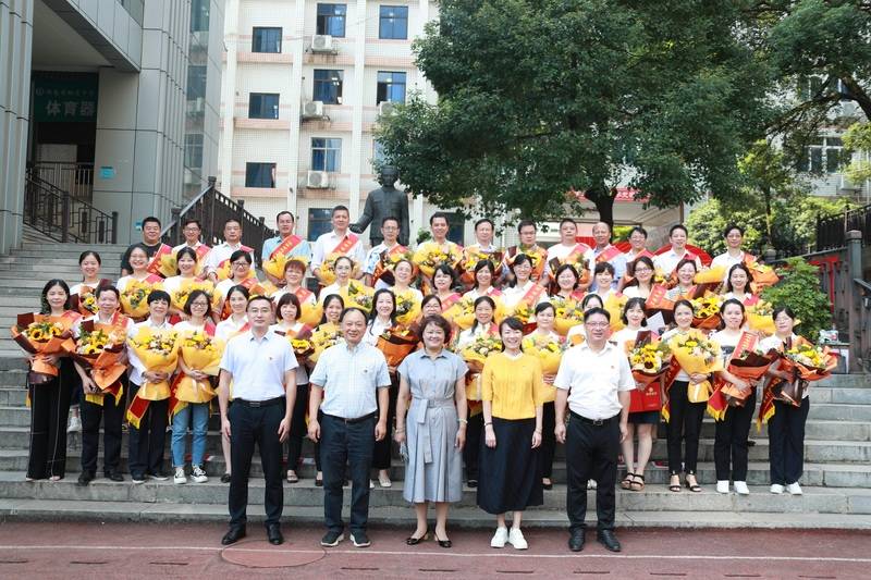 11大合影 ssss.jpg