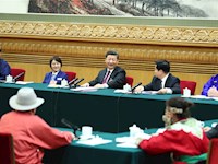 习近平：扎实推动经济高质量发展扎实推进脱贫攻坚