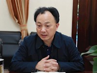 我校召开党务工作者专题会议