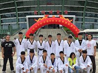 我校跆拳道队喜创佳绩