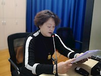 我校举行“庆元旦 迎新年”特殊升旗仪式