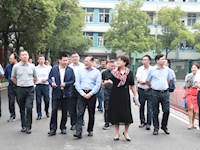 为“三考”保驾护航 区委书记现场办公