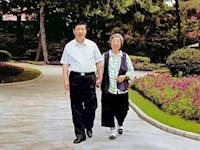 习近平和母亲：两代共产党人的“约定”