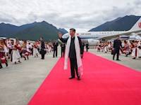 习近平在西藏考察时强调 全面贯彻新时代党的治藏方略 谱写雪域高原长治久安和高质量发展新篇章