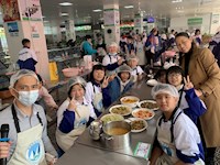 劳动实践增厨艺 学科融合懂膳食——我校通用技术组与生物组开展学科融合教研活动