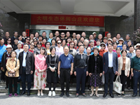 春风拂面人心暖 阳光绽笑踏青游——我校开展2024年退休教职工春游活动